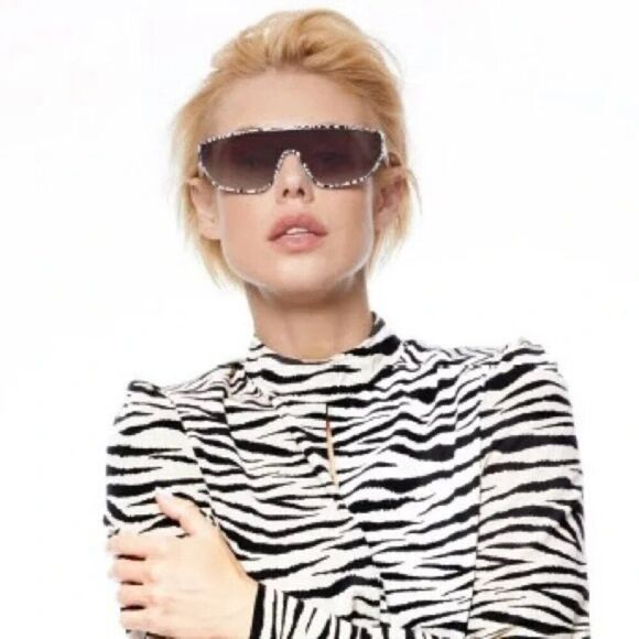 NEW Celine CL40195I 04A Shiny Zebra Smoke Shield Mask Unisex Sunglasses CL 40195 - Picture 3 of 12